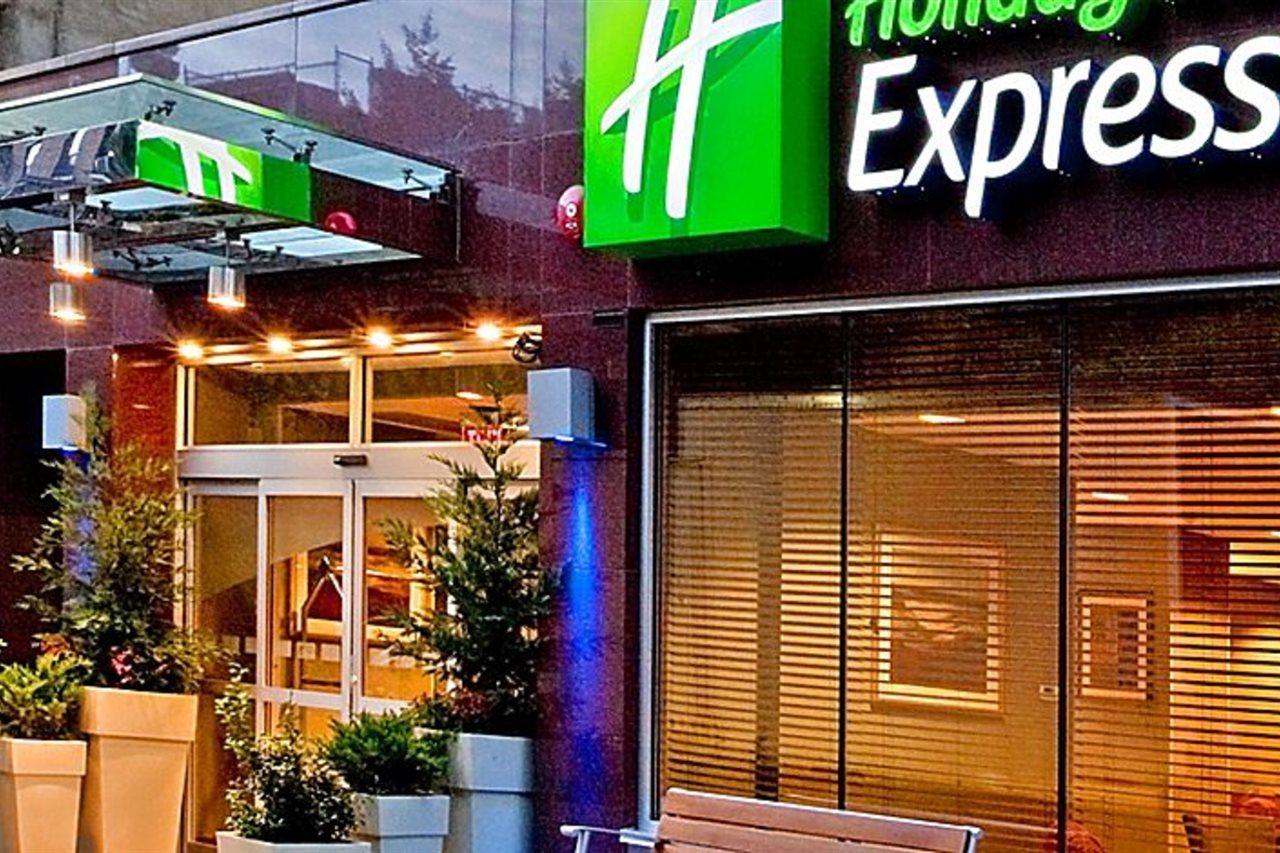 Holiday Inn Express - Times Square By Ihg New York Eksteriør billede