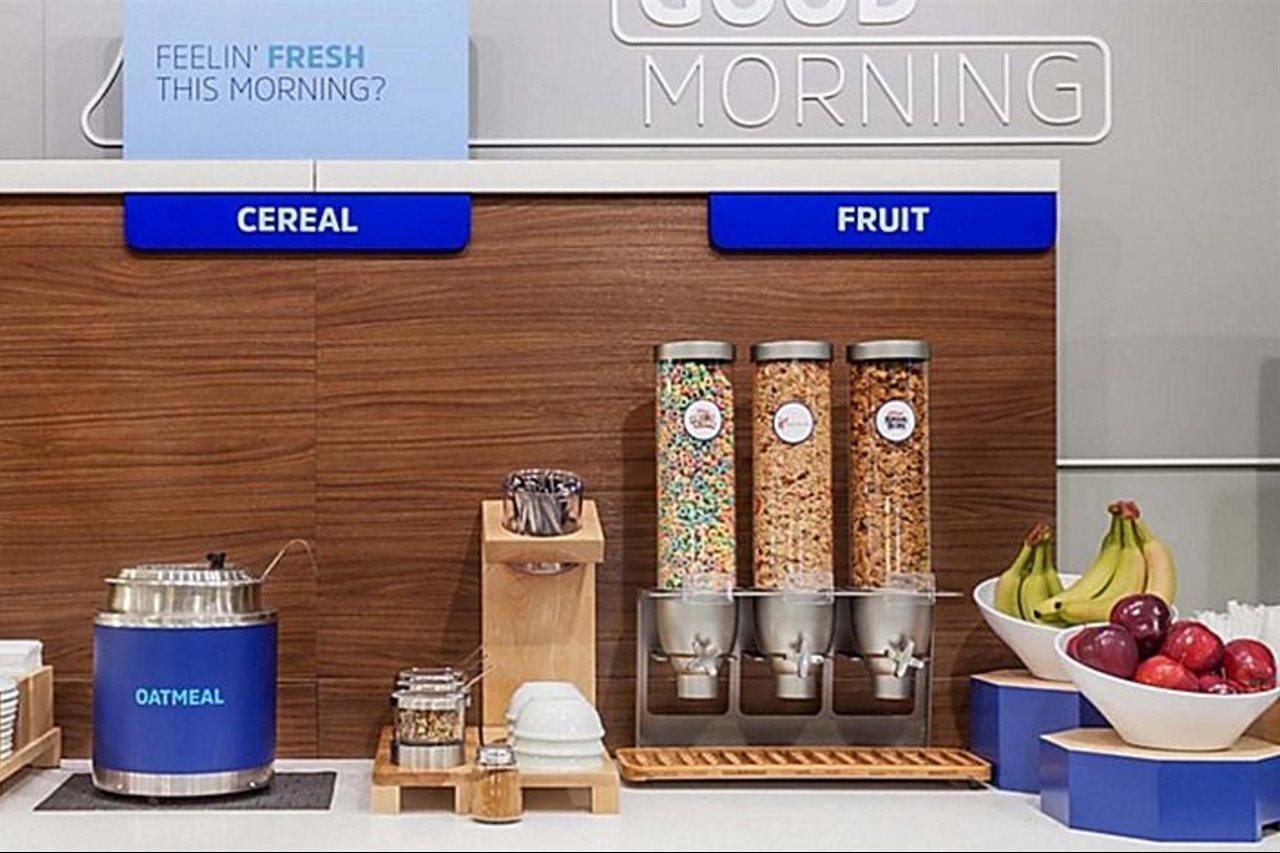 Holiday Inn Express - Times Square By Ihg New York Eksteriør billede
