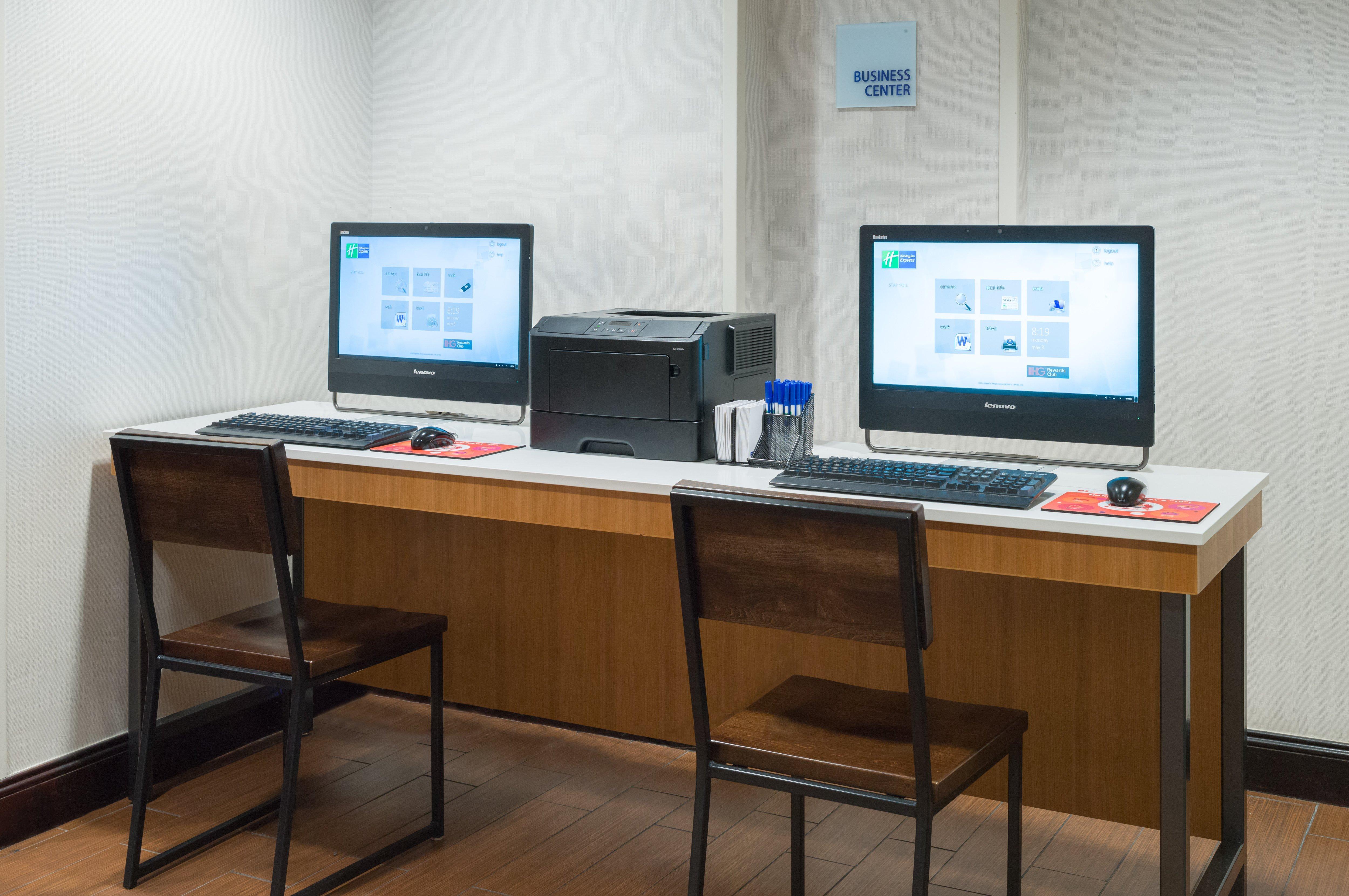 Holiday Inn Express - Times Square By Ihg New York Eksteriør billede