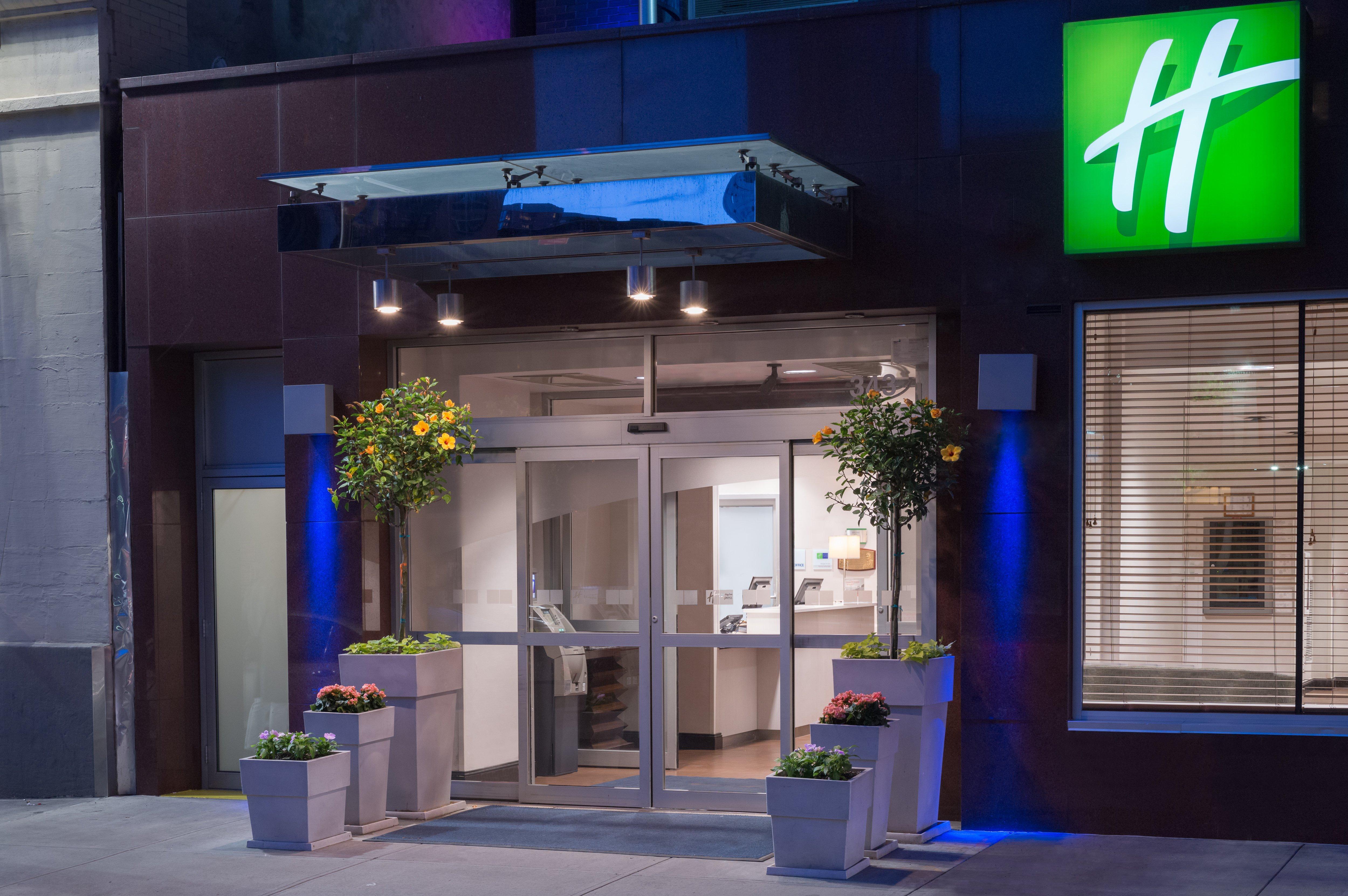 Holiday Inn Express - Times Square By Ihg New York Eksteriør billede